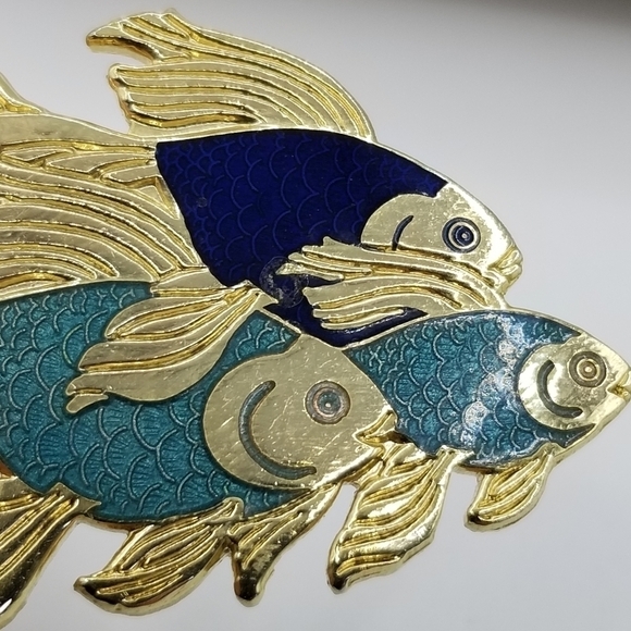 Fish Crown Enamel Gold Tone Bar Pin Brooch Vintage Angel Koi Fish Swimming Blue - Picture 10 of 12